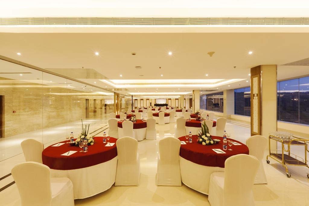 Hotel United 21 The Grand Pune