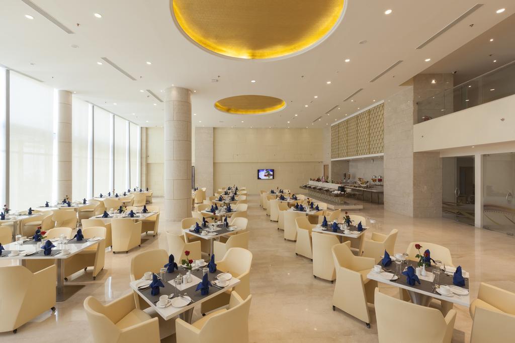 United 21 The Grand Hotel Pune