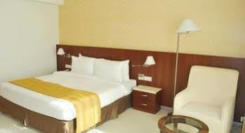 Hotel United 21 The Grand Pune