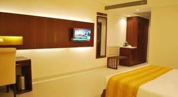 United 21 The Grand 5* Pune