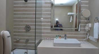 United 21 The Grand 5*